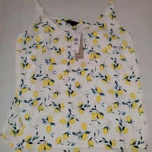 Banana Republic Fresh Lemons. Petite blouse Large